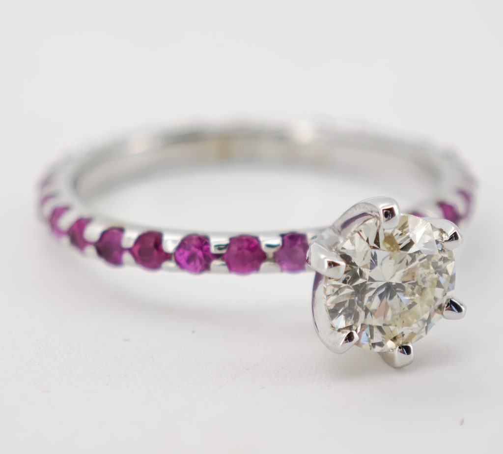 inel aur 14k cu diamante si safire 1.31ct