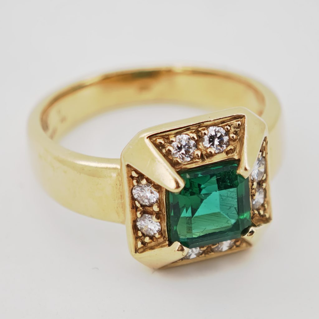 inel smarald si diamante 1.82ct