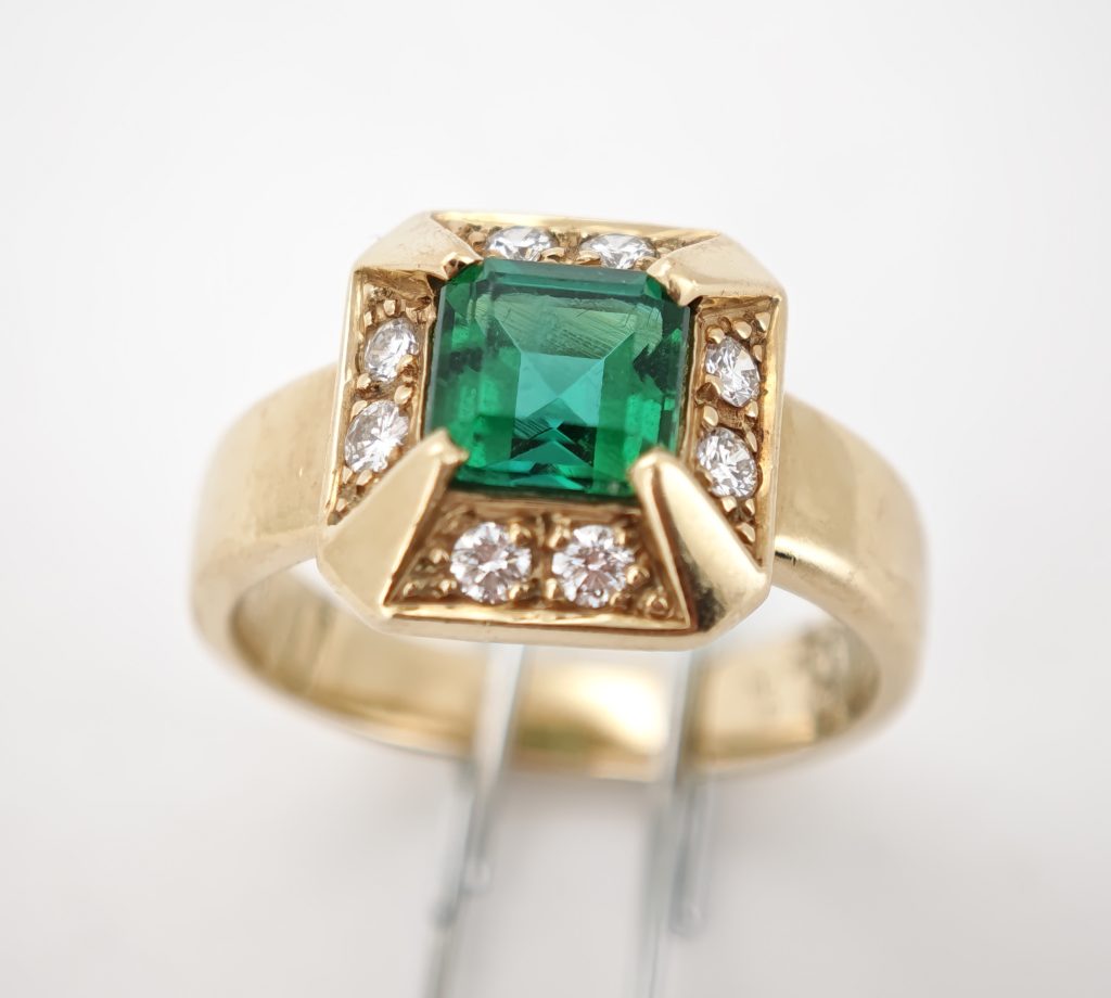 inel smarald si diamante 1.82ct