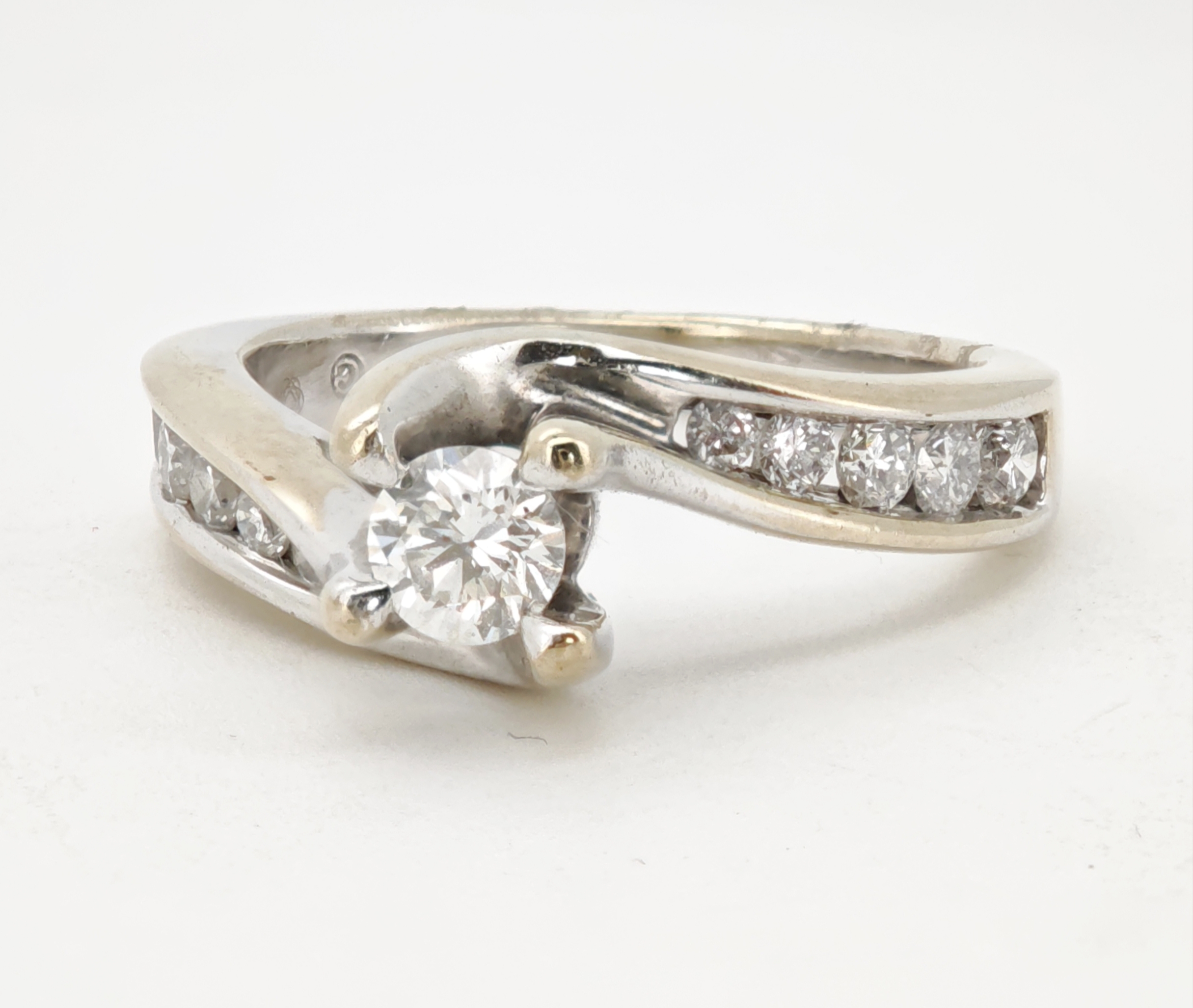 inel logodna aur 14k si diamante 0.78ct inel logodna aur 14k si diamante 0.78ct