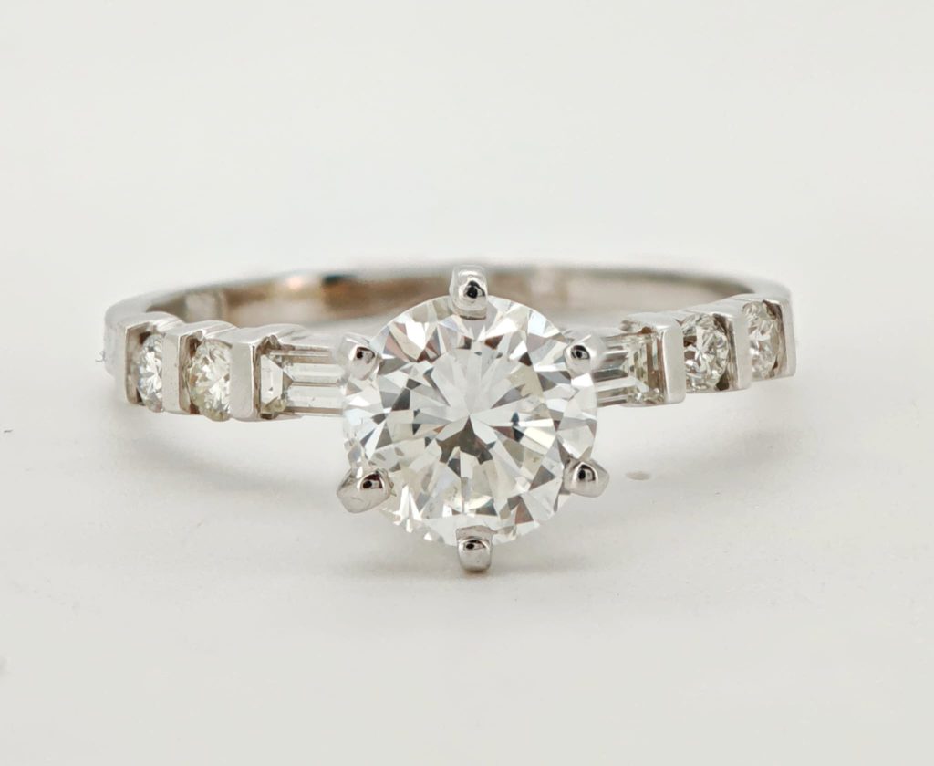 inel aur 18k cu diamante 1.18ct