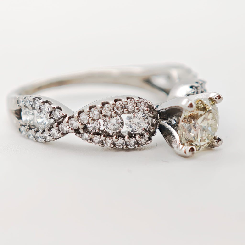 inel aur 14k model "infinity" cu diamante 1.40ct