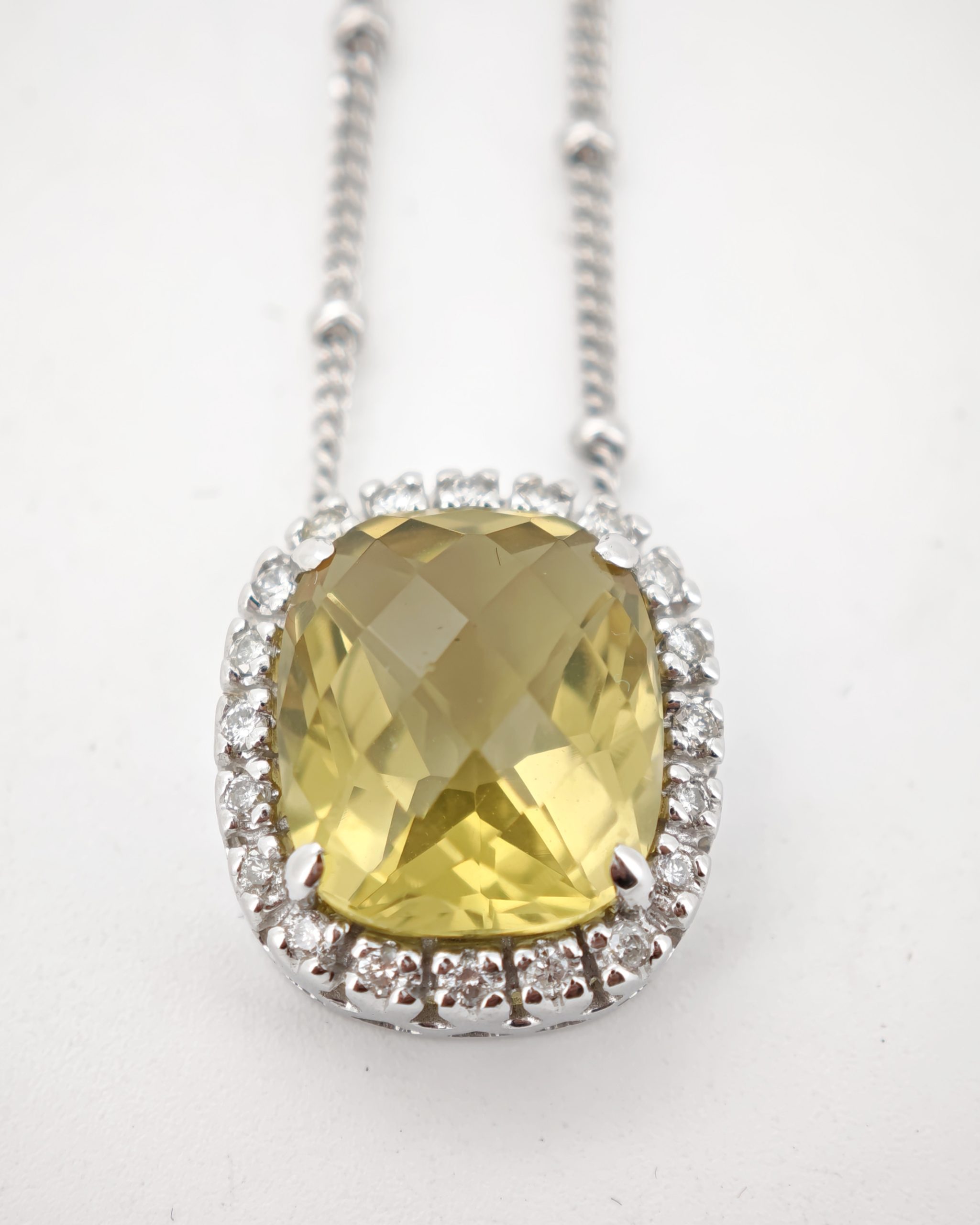 colier aur 14k cu diamante si quartz 6.52ct colier aur 14k cu diamante si quartz 6.52ct