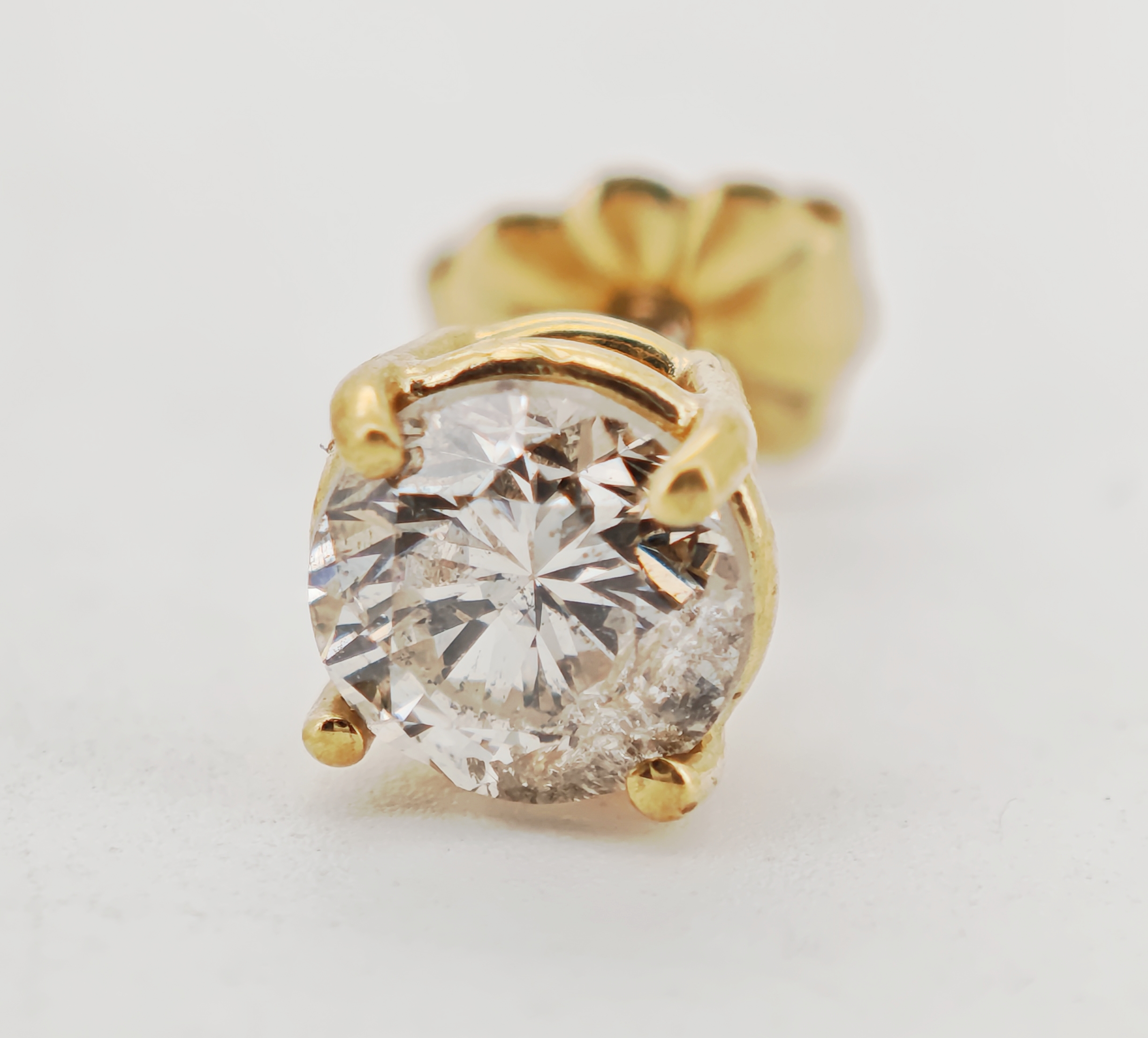 cercel aur 14k cu diamant 0.78ct cercel aur 14k cu diamant 0.78ct