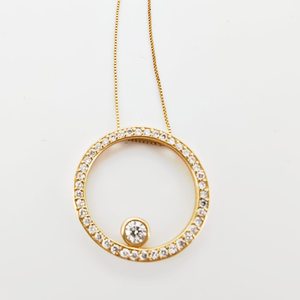 colier aur 14k circle of life cu diamante 1.05ct