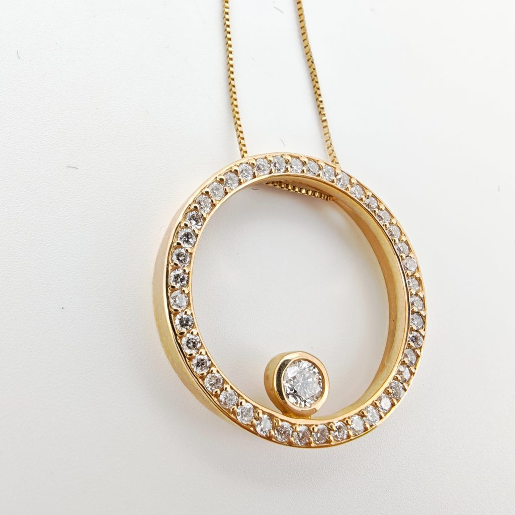 colier aur 14k circle of life cu diamante 1.05ct