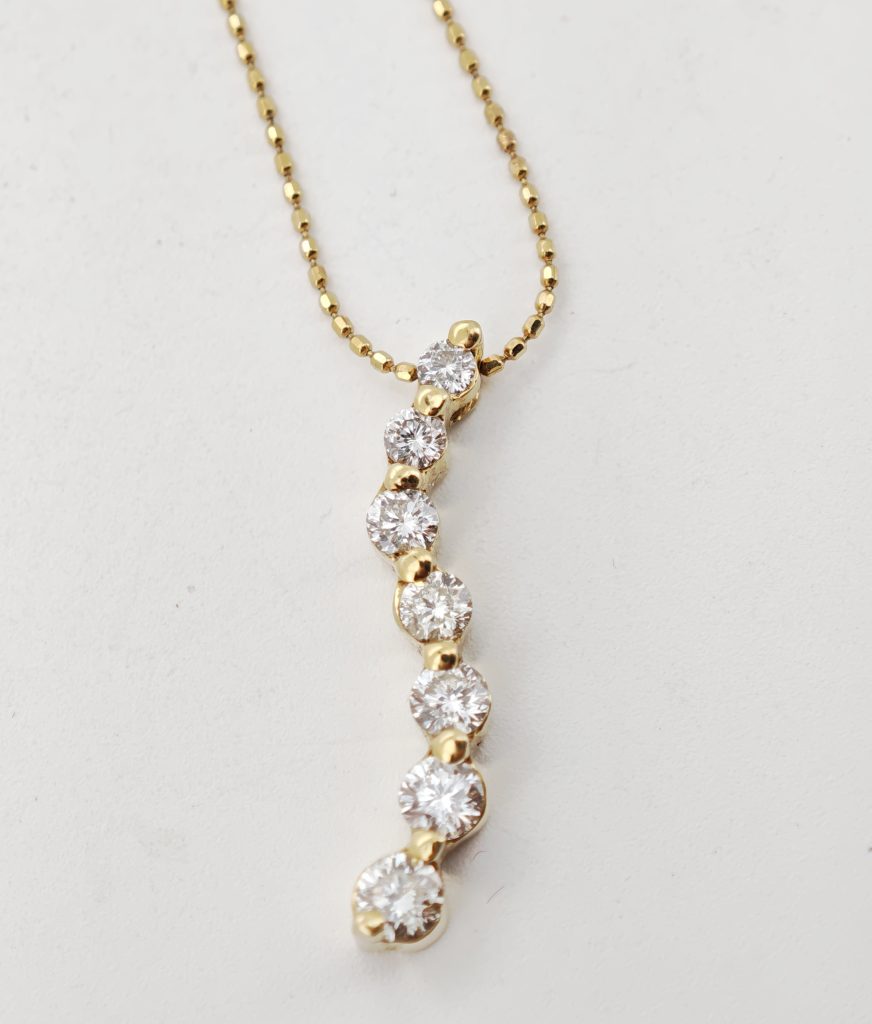 colier aur 18k cu diamante 1.00ct zei