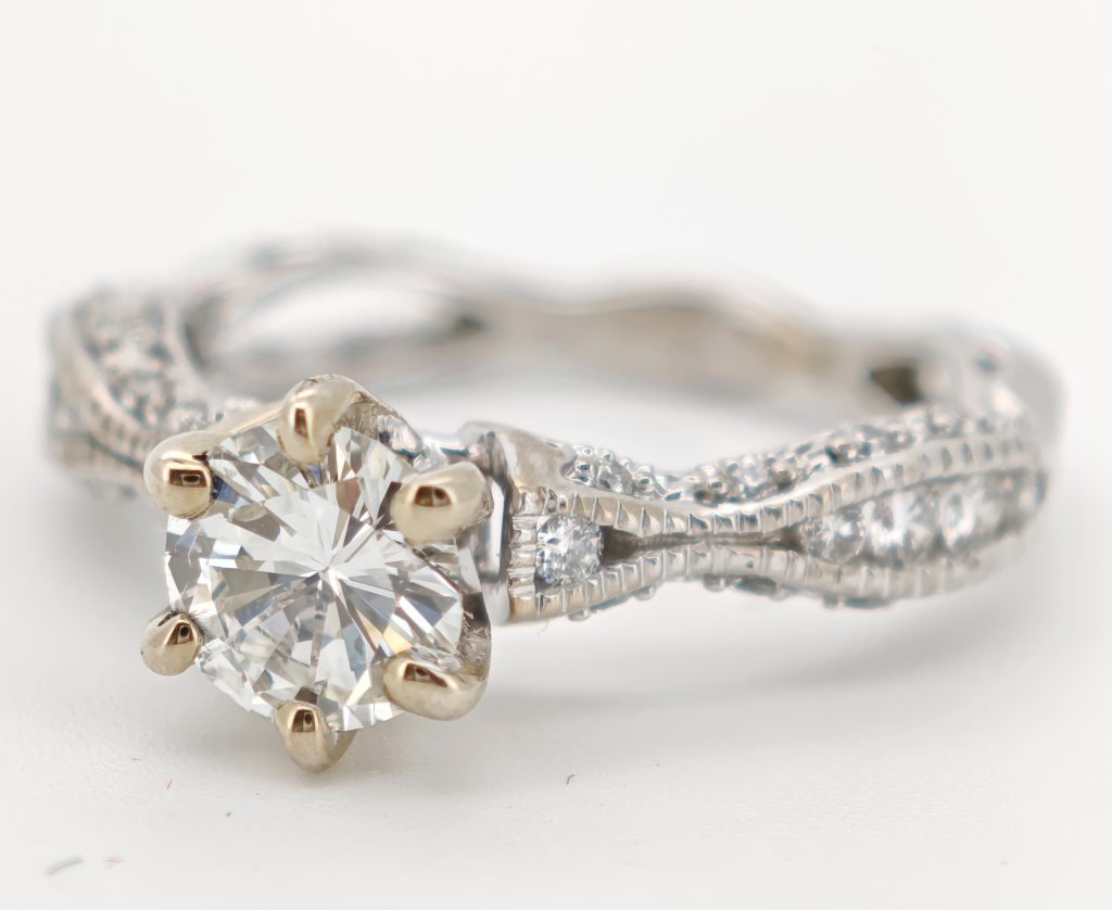 inel logodna aur 14k cu diamante 1.05ct