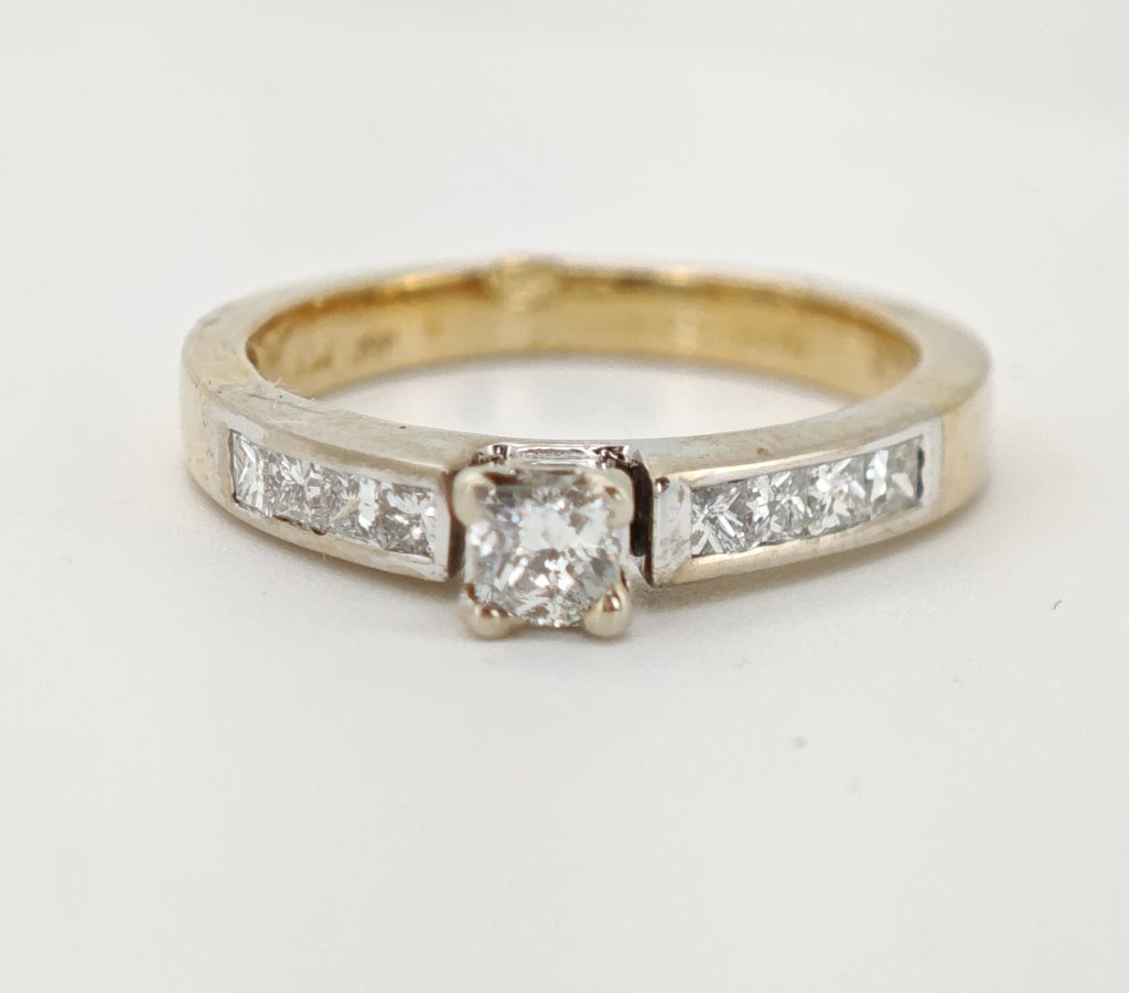 inel aur 14k cu diamante 0.75ct