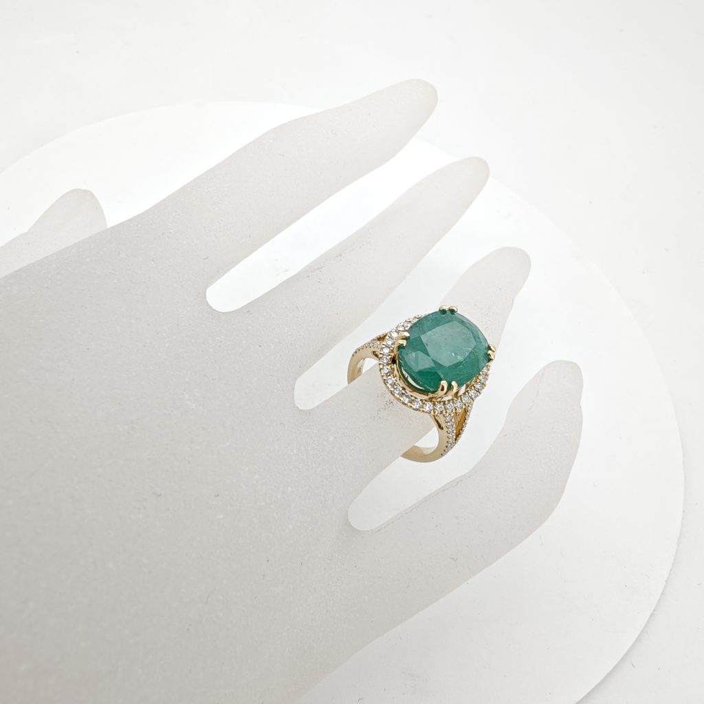 inel 14k cu smarald si diamante 7,18ct