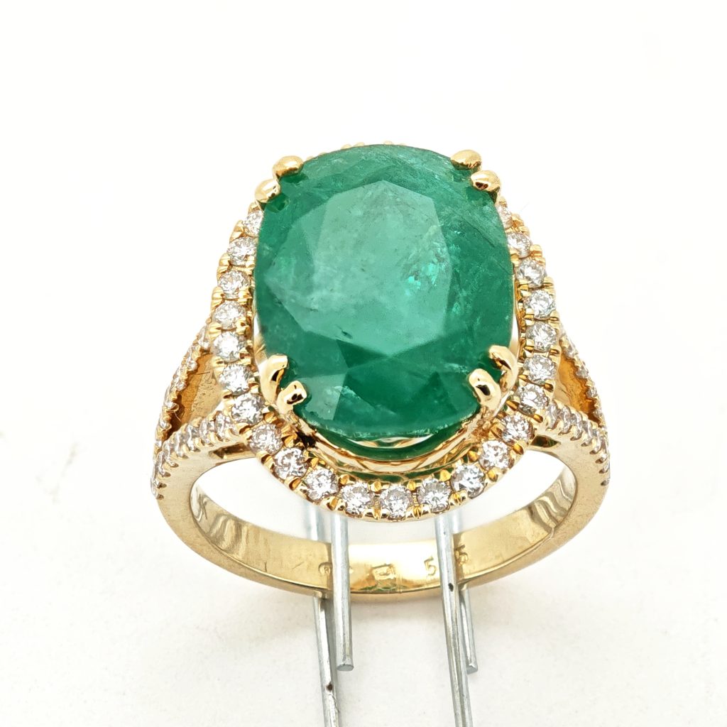 inel 14k cu smarald si diamante 7,18ct