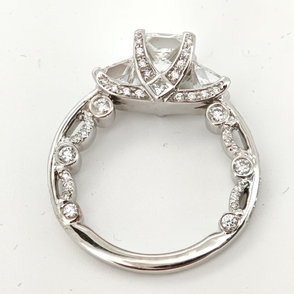 inel 14k cu diamante 3ct unlike any other!
